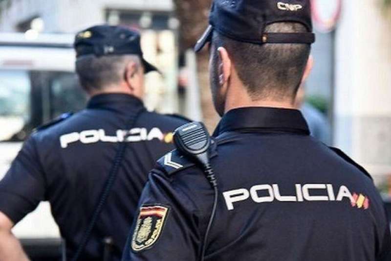 Man arrested after flatmates body found in Gran Canaria guesthouse