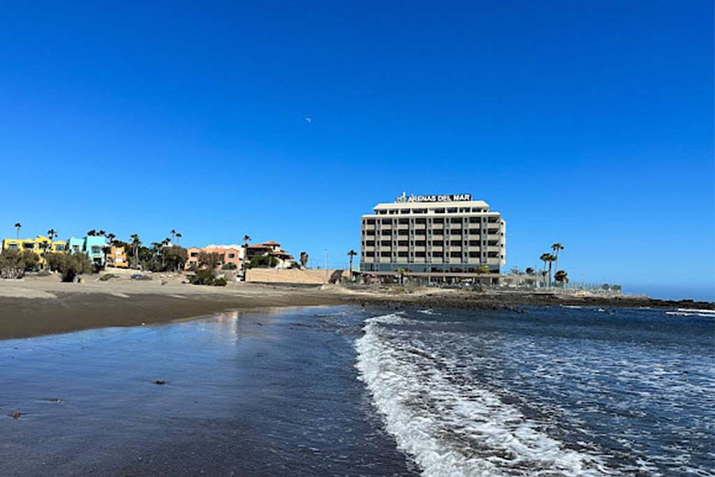 La Jaquita Beach reopens in Southern Tenerife, while two others remain closed