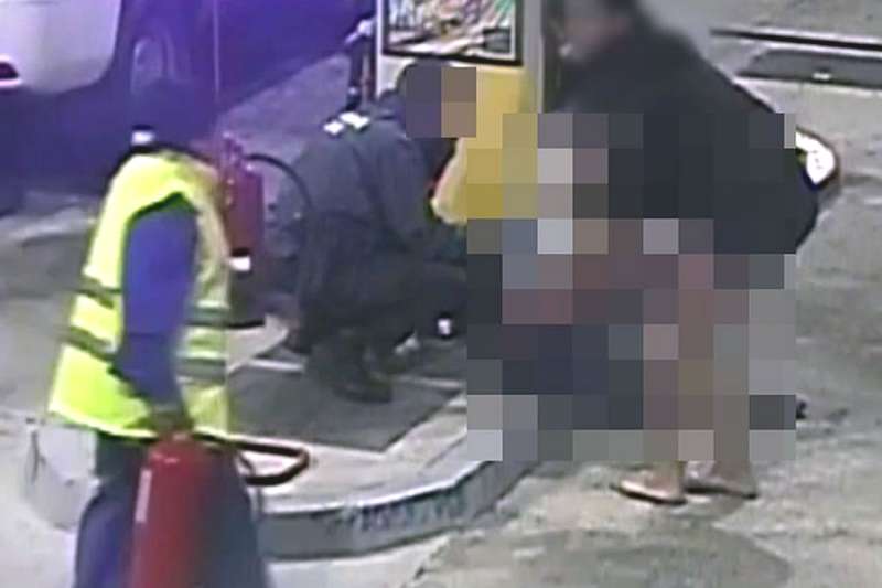 Holiday couple attacked with pepper spray and a knife while using an ATM in Costa calma