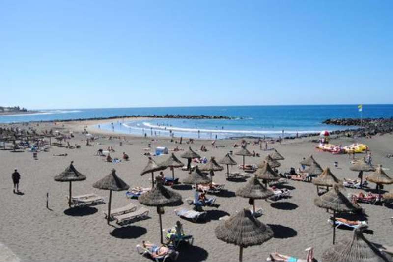 Adeje Council reopen beaches in Las America and confirm that water is safe for swimming