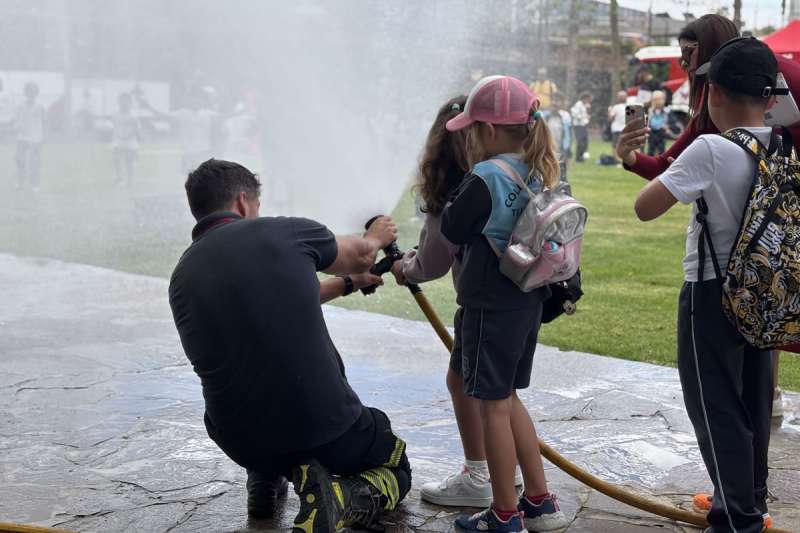 Tenerife firefighters lead Emergency Awareness Day for over 200 school children in Adeje