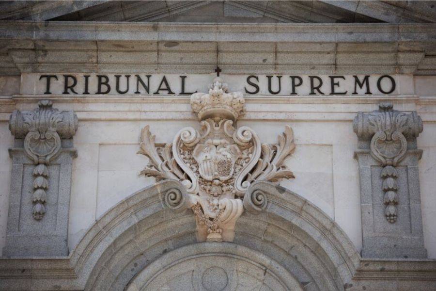 61-year-old man ordered to pay €50,000 for impregnating his teenage niece 