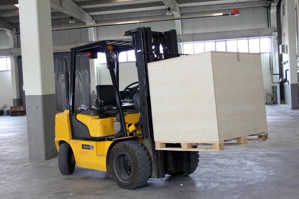 How Forklift Dealers Are Expanding Their Access Equipment Range in 2025