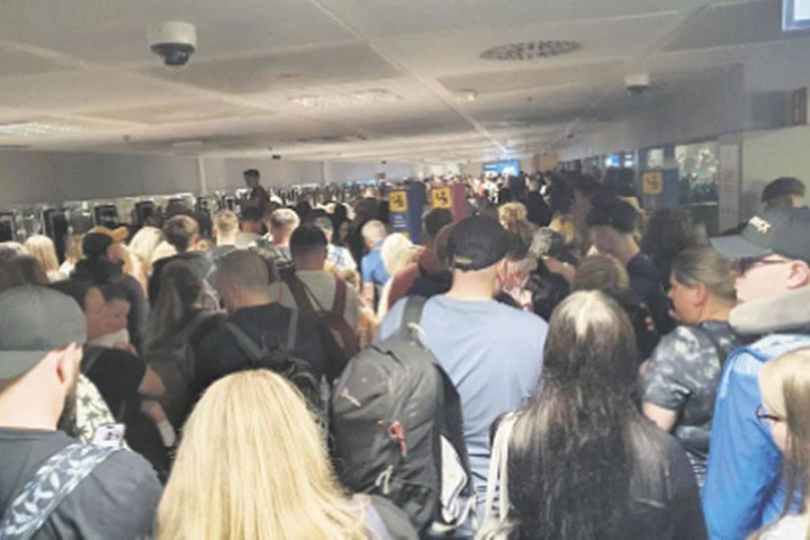Chaos at Passport Control for British Tourists at Tenerife South Airport