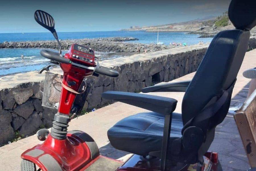 5-Year-old boy injured after being hit by mobility scooter driven by 80-year-old man in Costa Adeje