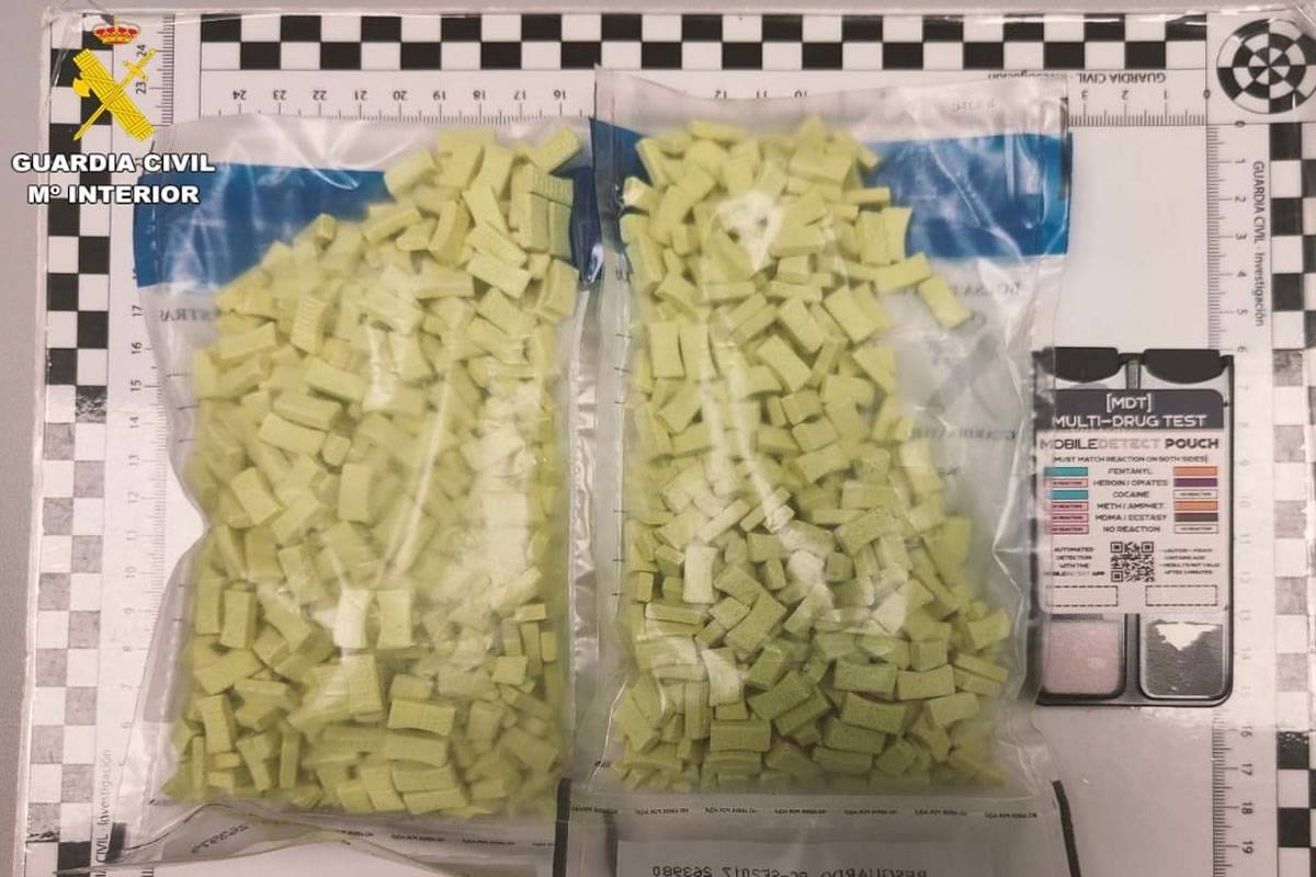 Two men arrested in Gran Canaria in possession of 910 ecstasy pills
