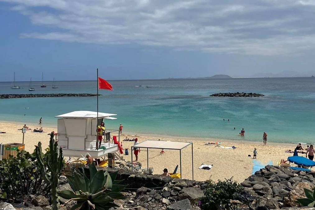 Playa Dorada Beach closed over water contamination fears