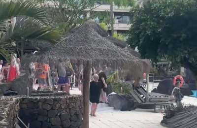 VIDEO: Tourists race for the best spot in a new chapter of 'Sunbed Wars' 