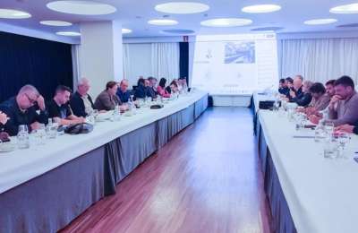 Ashotel pitches 13.5% pay raise for hotel workers in the province of Santa Cruz de Tenerife