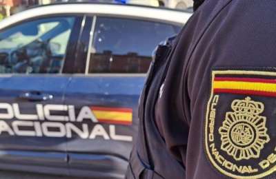 National Police officer suspended for offering asylum in exchange for sex