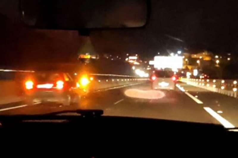 Major accident in south Tenerife involving nine vehicles leaves pedestrian seriously injured