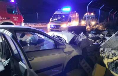 Tragic crash in south Tenerife leaves one woman dead and two seriously injured