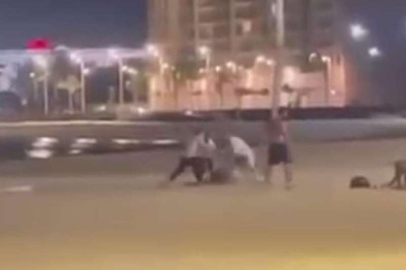 Man arrested after violent knife attack on El Reducto beach 