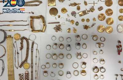Three arrested at Tenerife airport for committing 19 apartment burglaries