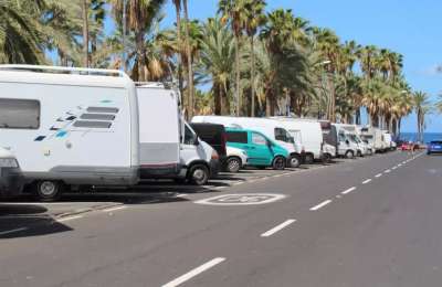Government agrees new regulations for campsites and caravanning celebrated by all parties