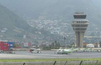 Flight disruptions in Tenerife due to low visibility at the North Airport
