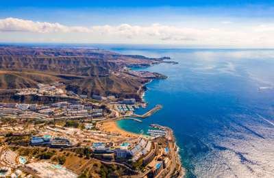 Why 42% of UK Tourists use gambling sites in the Canary Islands