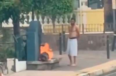 VIDEO: Unusual scene in Tenerife as man sets fire to his own clothes in the street