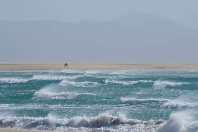 THURSDAY WEATHER: Light calima and temperatures reaching 34°C 