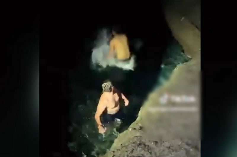 Influencer heavily criticized after filming illegal entry into Lanzarote’s Cueva de los 7 Lagos