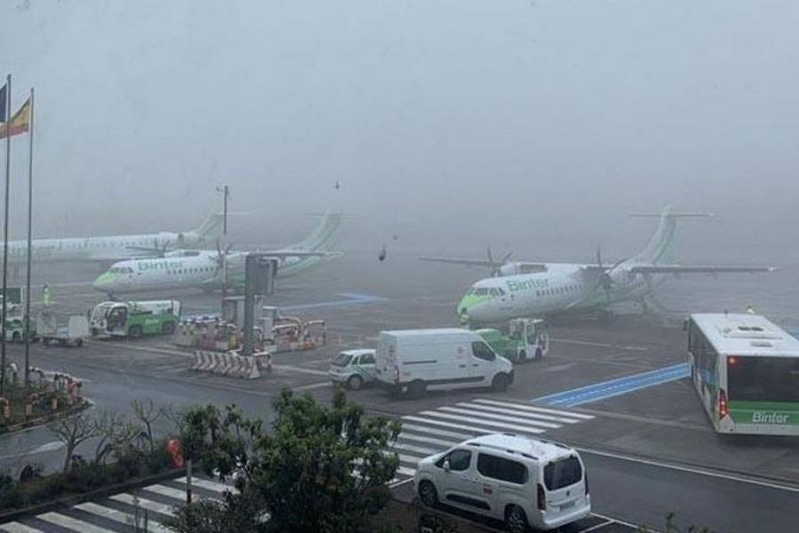 Nearly 90 cancellations and 37 flight diversions at Tenerife North Airport due to weather