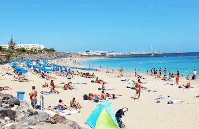 Saturday Weather: Clear and sunny with some cloud over the more mountainous islands 