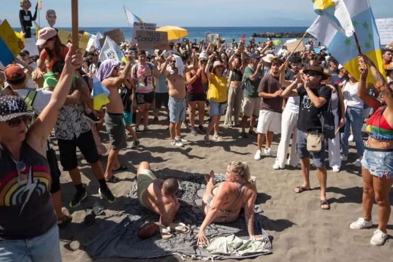 Growing fears of ‘tourismphobia’ in the Canary Islands