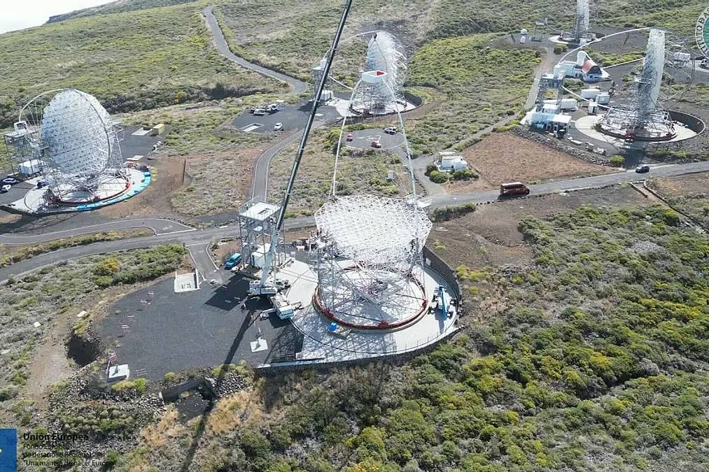 Four giant Cherenkov telescopes in La Palma reach key point in construction