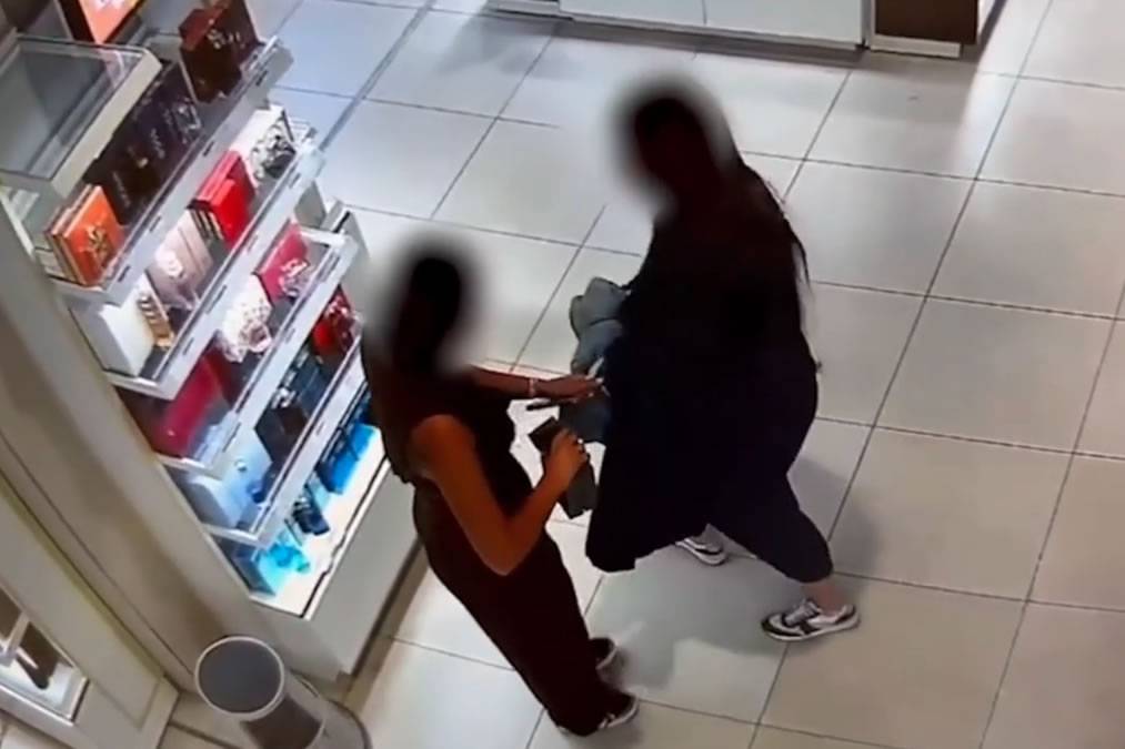 Group of 66 people arrested for stealing Duty Free worth €220,000 from Tenerife South Airport
