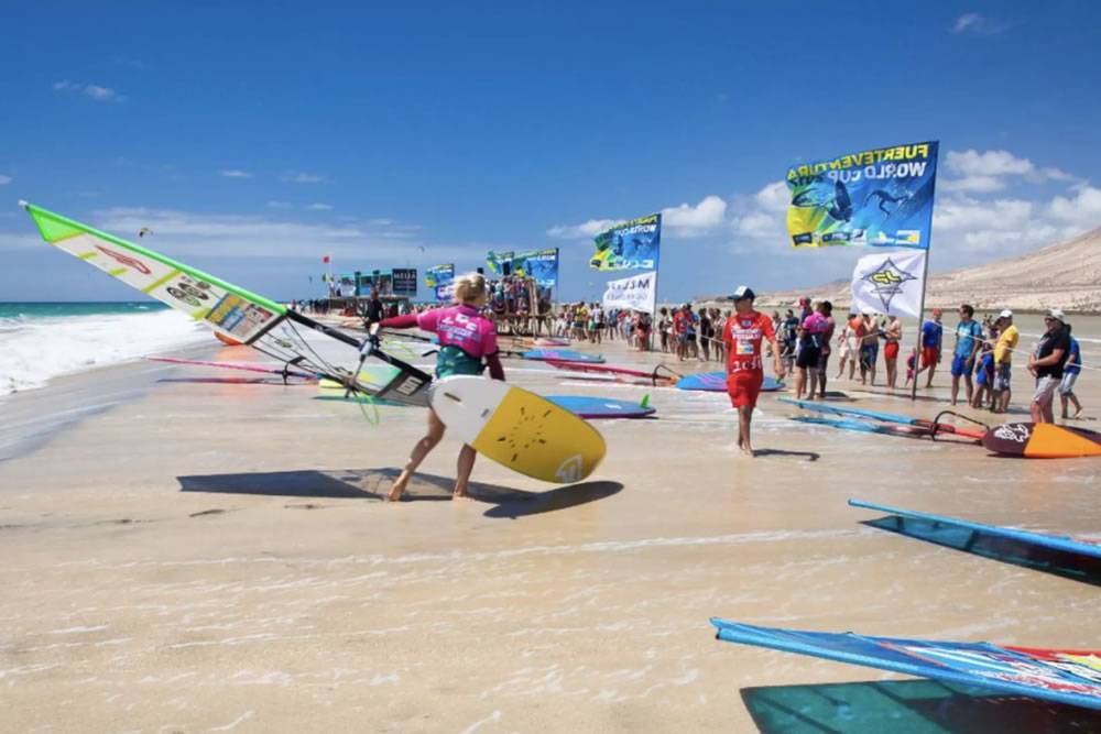 Windsurfing World Cup returns to Sotavento in Fuerteventura
