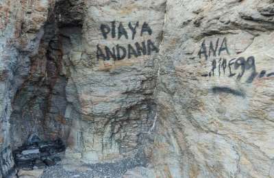 Two people caught vandalising a protected natural monument in Lanzarote