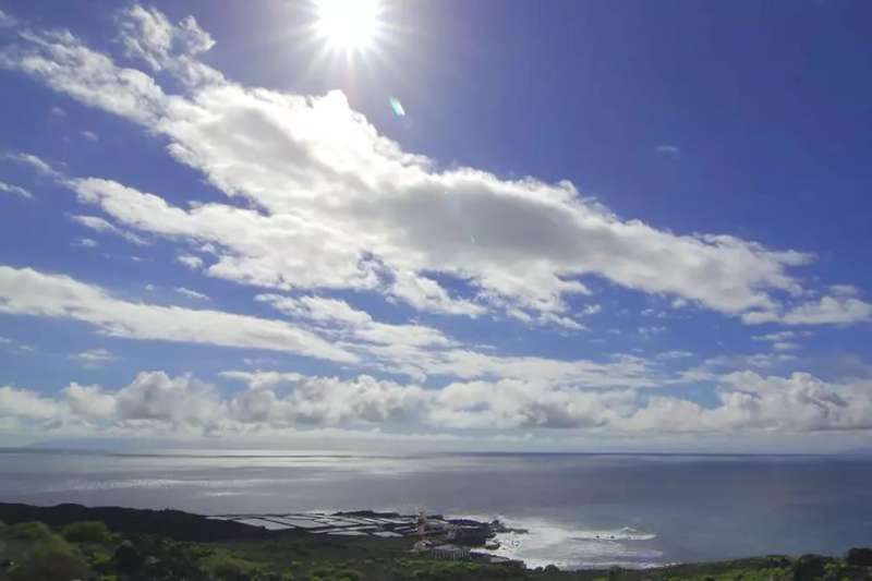Cloudy skies and slightly cooler weather forecast for the Canary Islands this Sunday