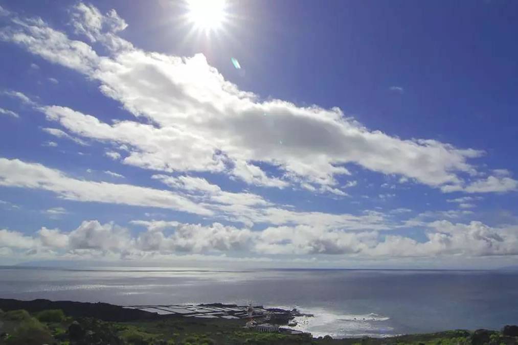 Cloudy skies and slightly cooler weather forecast for the Canary Islands this Sunday