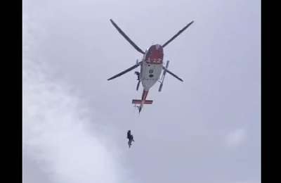 VIDEO: Two people airlifted from closed beach in Tenerife after becoming trapped