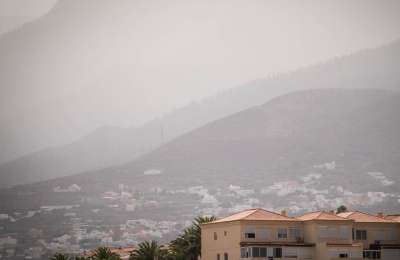 Tuesday Weather: Heatwave and haze continue across the Canary Islands 