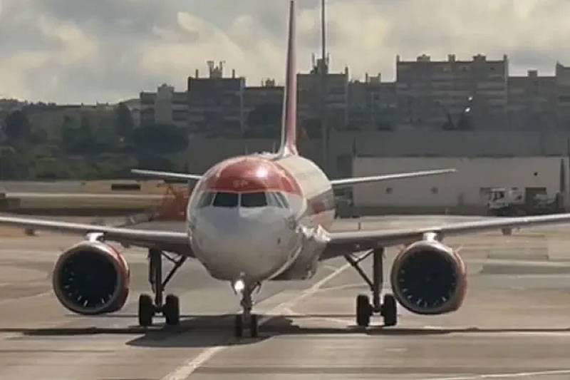 Two passengers arrested after fake bomb threat forces emergency landing in Lisbon