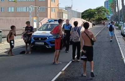 Teen brawl breaks out at popular beach area in Tenerife