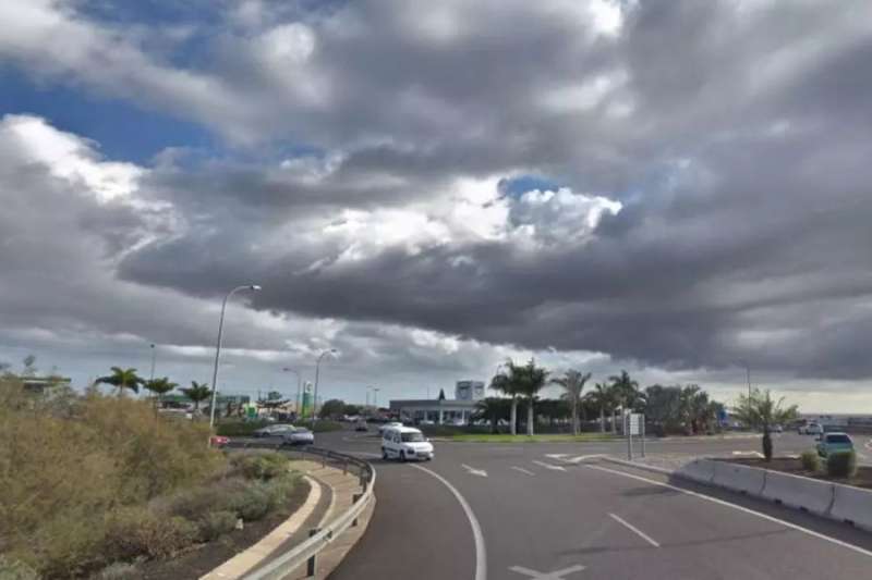 Man in critical condition after serious road accident in South Tenerife