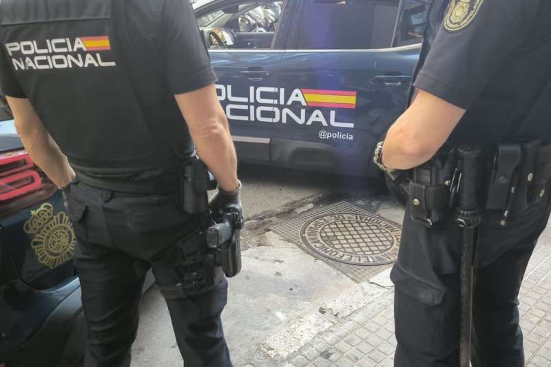 Two men arrested after taking murder victim’s body to Police Station in Tenerife
