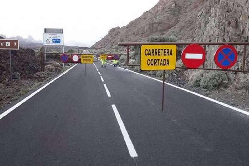 Tenerife Cabildo restricts access to Mt Teide due to extreme heat and wildfire risk