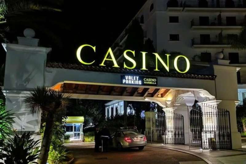 Gambling in Spain as a tourist magnet: Do tourists go for roulette?