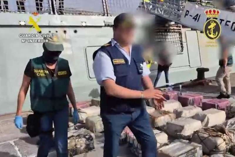 Three tonnes of cocaine seized from tugboat off Canary Islands