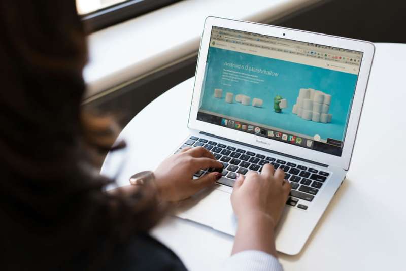 How Spanish Websites Handle Ads: Do you need a Pop-Up Blocker?