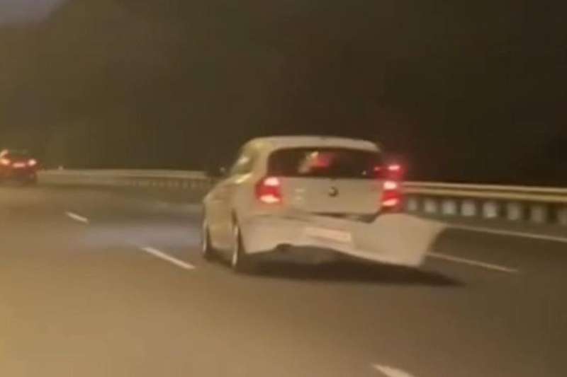 BMW caught driving in Gran Canaria with bumper hanging off