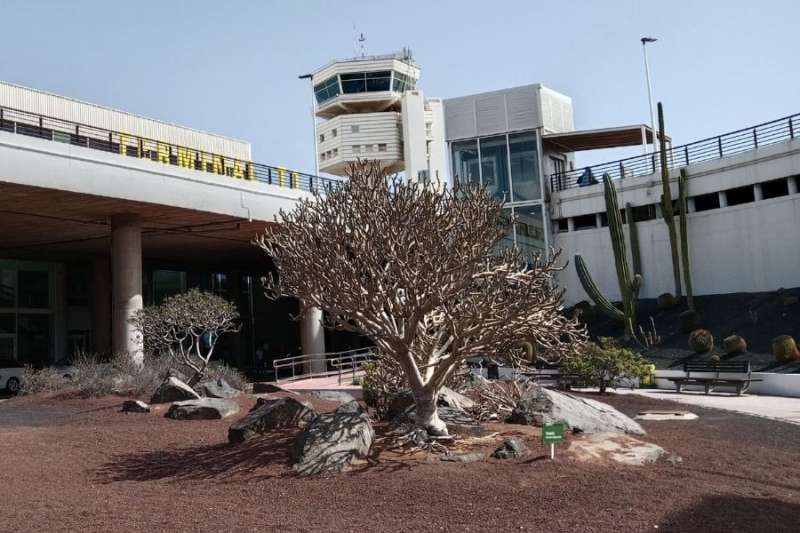 Passengers trapped at Lanzarote Airport
