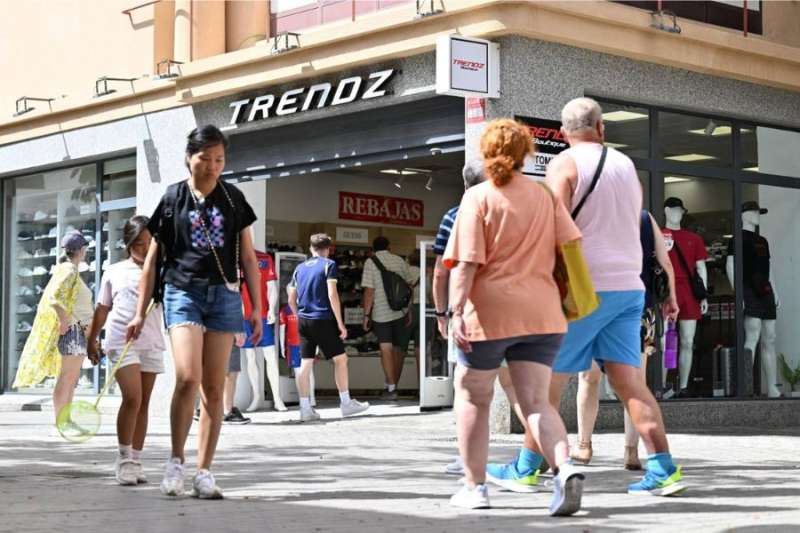 Sunday trading to serve thousands of holidaymakers in Lanzarote