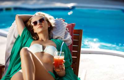 First Day in Paradise: How tourists relax upon arriving in the Canary Islands
