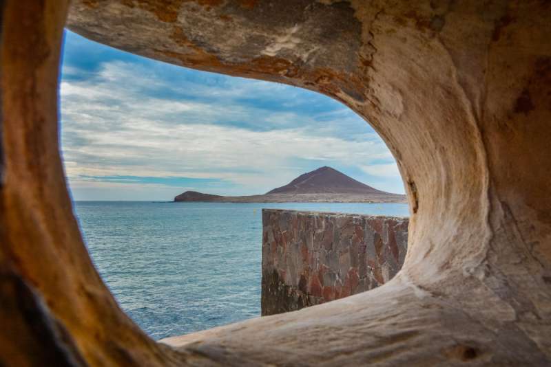 What makes the Canary Islands a hotspot for digital leisure trends