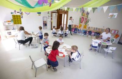 Public nurseries in Gran Canaria refuse places to three young deaf children
