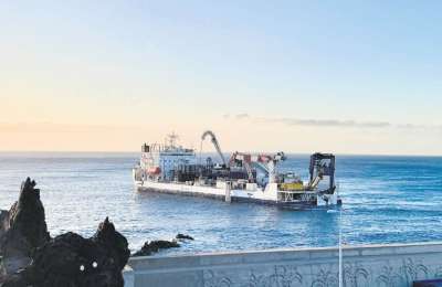 Installation begins of pioneering underwater cable linking Tenerife and La Gomera